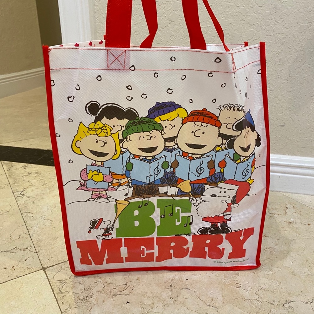 Peanuts Holiday-Themed Reusable Bag